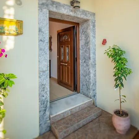 Ilioni Apartamento *